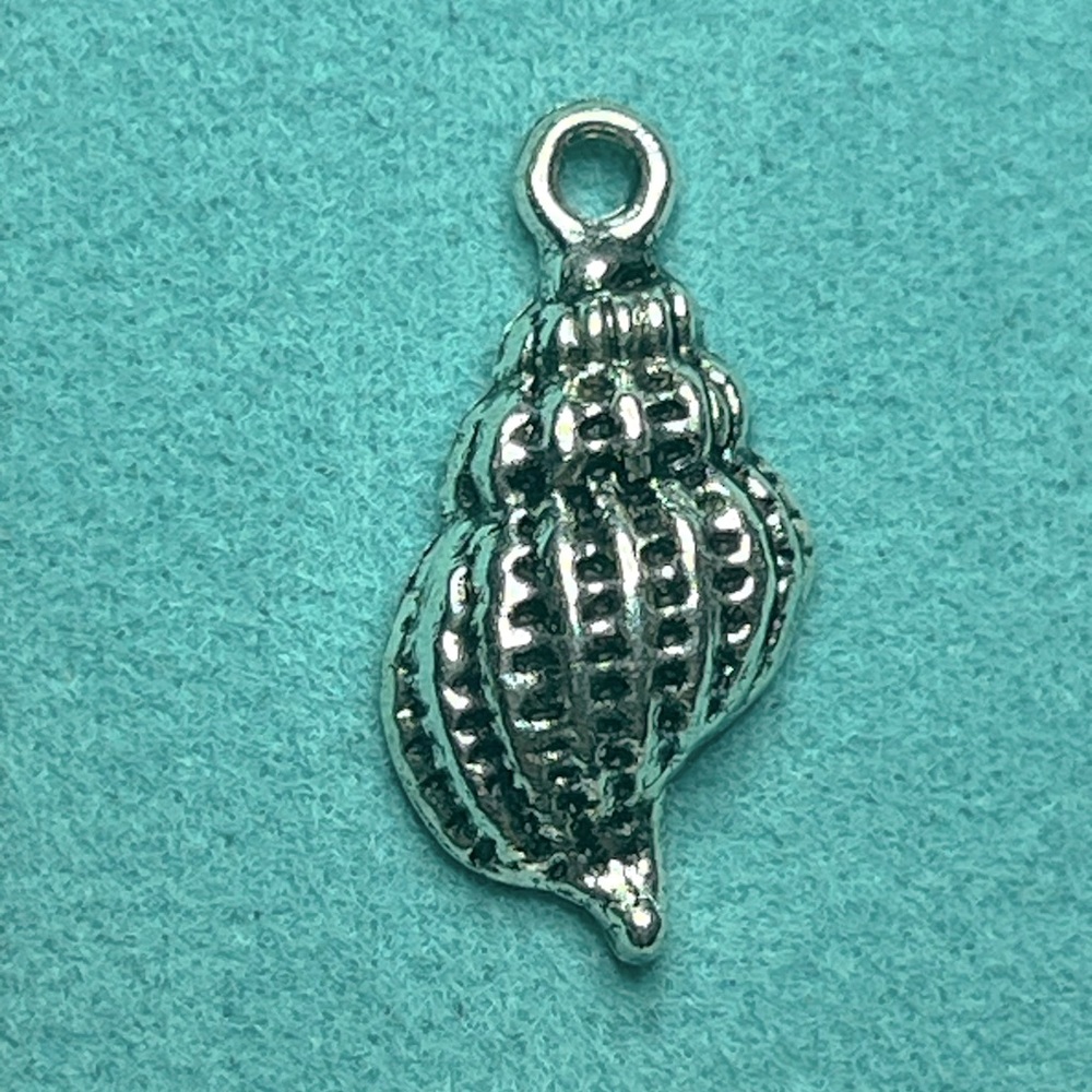 Sea shell Silver toned bracelet charm